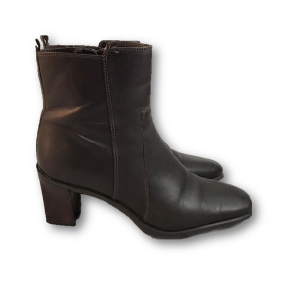 Antonio Melani brown leather booties size 8.5 - Picture 1 of 6